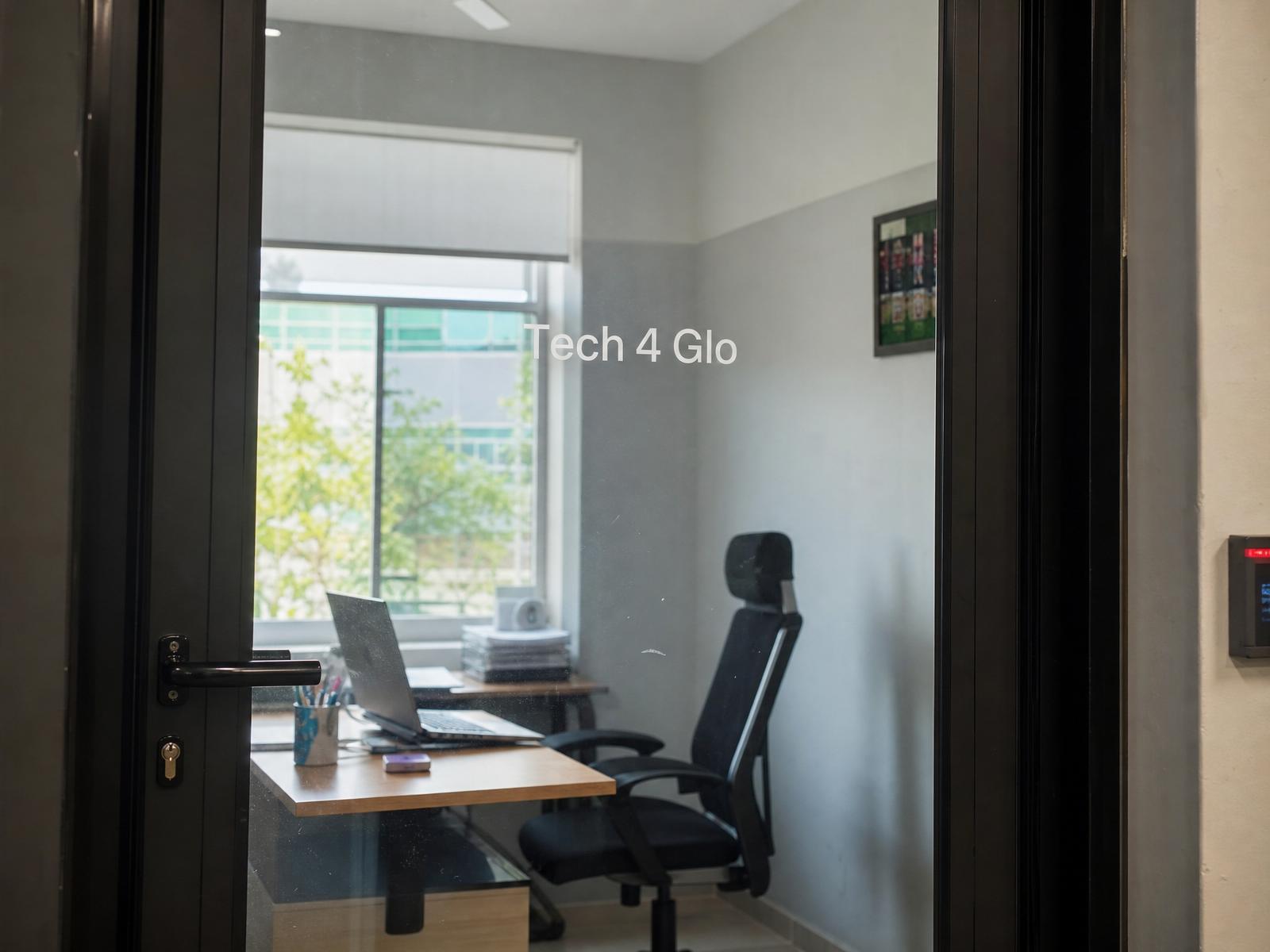 Tech 4 Glo · Boardroom